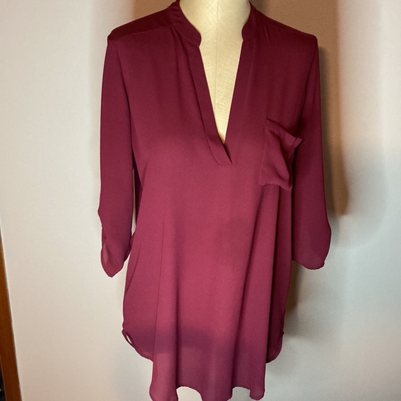 Lush Tops - Nordstrom Lush Burgundy Red  V-Neck 3/4 Roll Tab Sleeve Tunic Top Small